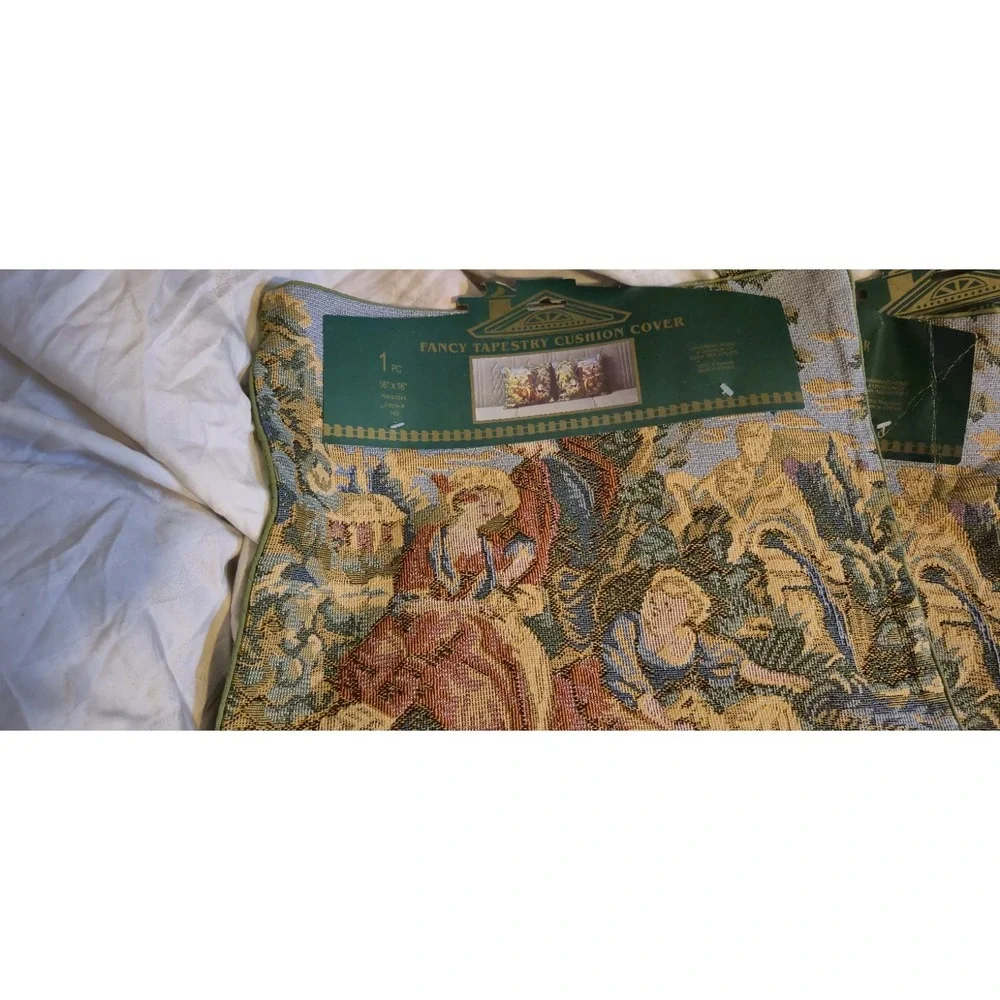Charming Home Tapestry Set 2 Runners 4 Cushion Covers Countryside Scene NWT‎